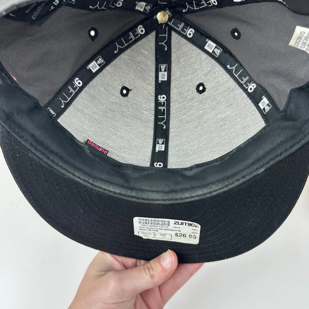 Volcom New Era 9FIFTY Snapback Hat Gray Black Cotton Flat Brim Skate Surf Cap *